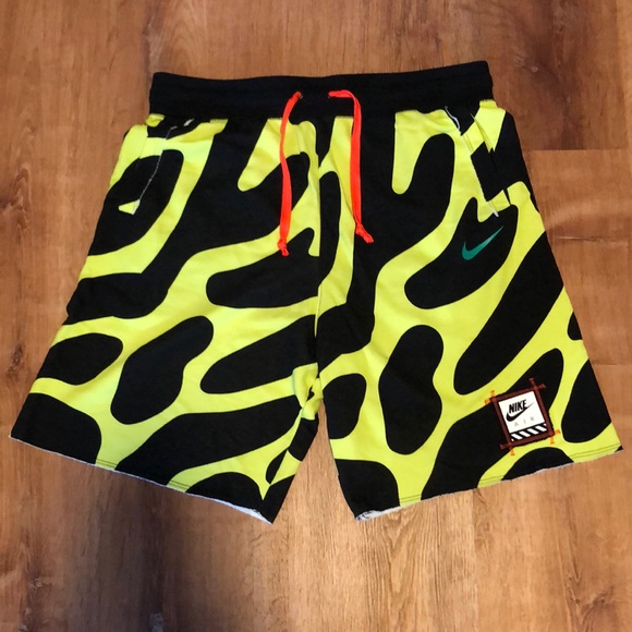 Nike Other - Nike Neon Black Camo Sportswear Gel Retro Future Loose Short